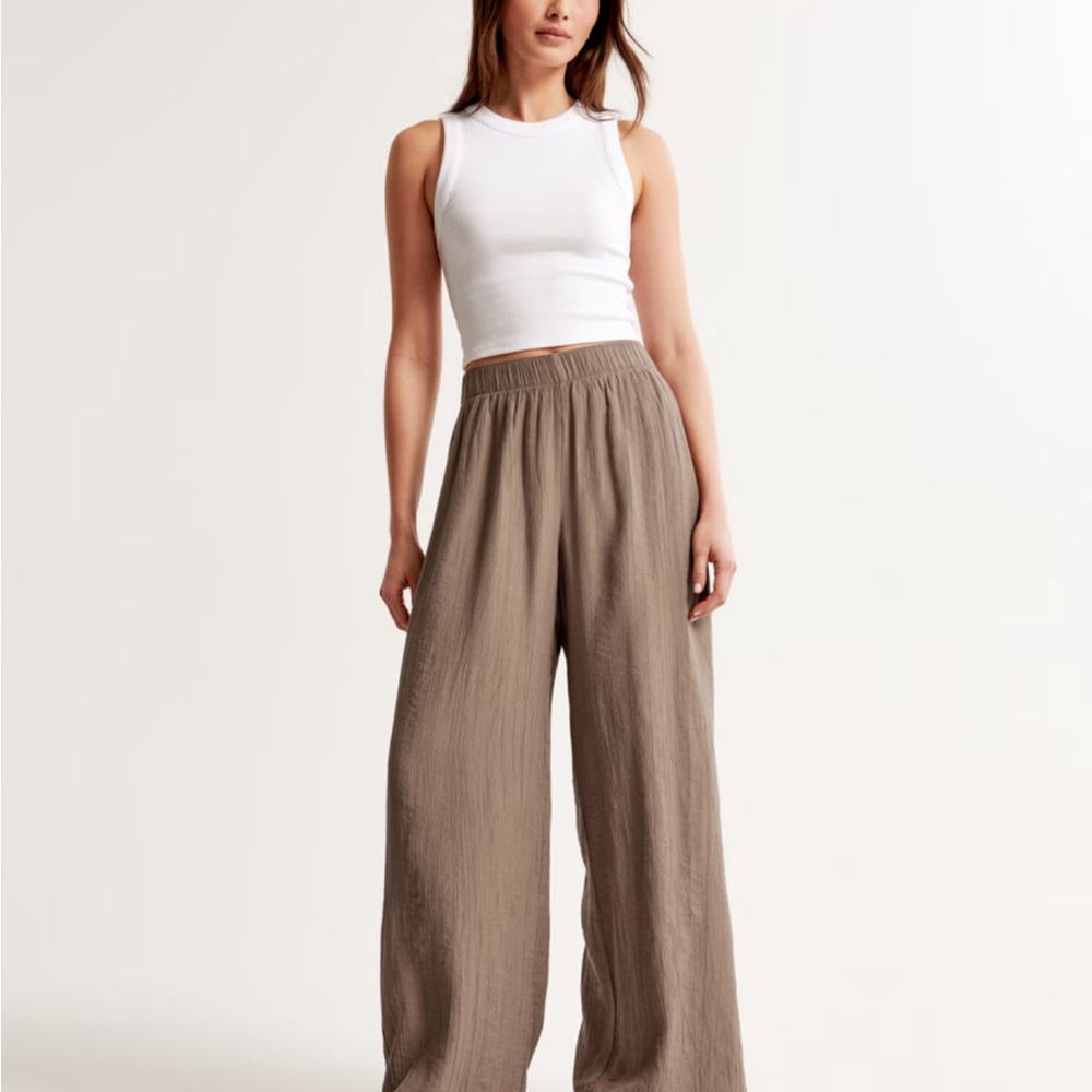 Crinkle Textured Pull-On Pant